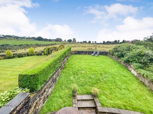 GARDEN- click for photo gallery